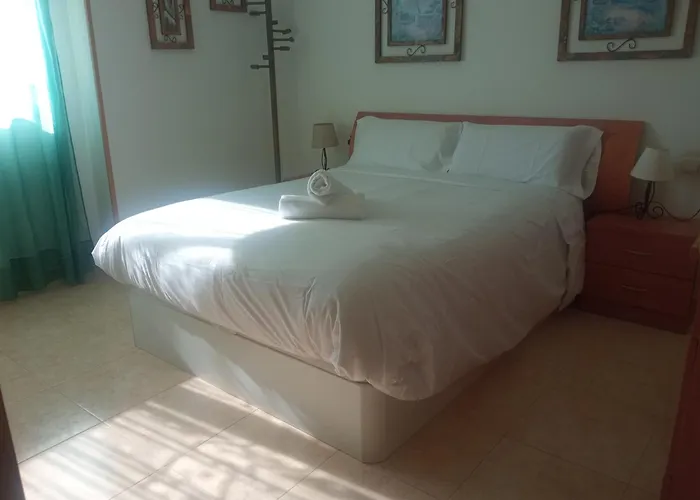 El Estacio Point, Large & Comfort