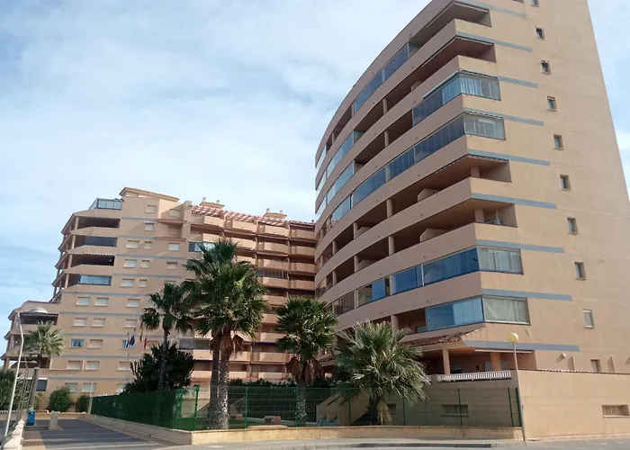 El Estacio Point, Large & Comfort